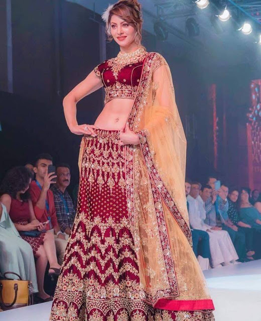 Urvashi Rautela's Bridal Look In Fashion Show 1